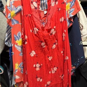 Red Floral V-Neck Women's Top sleeveless